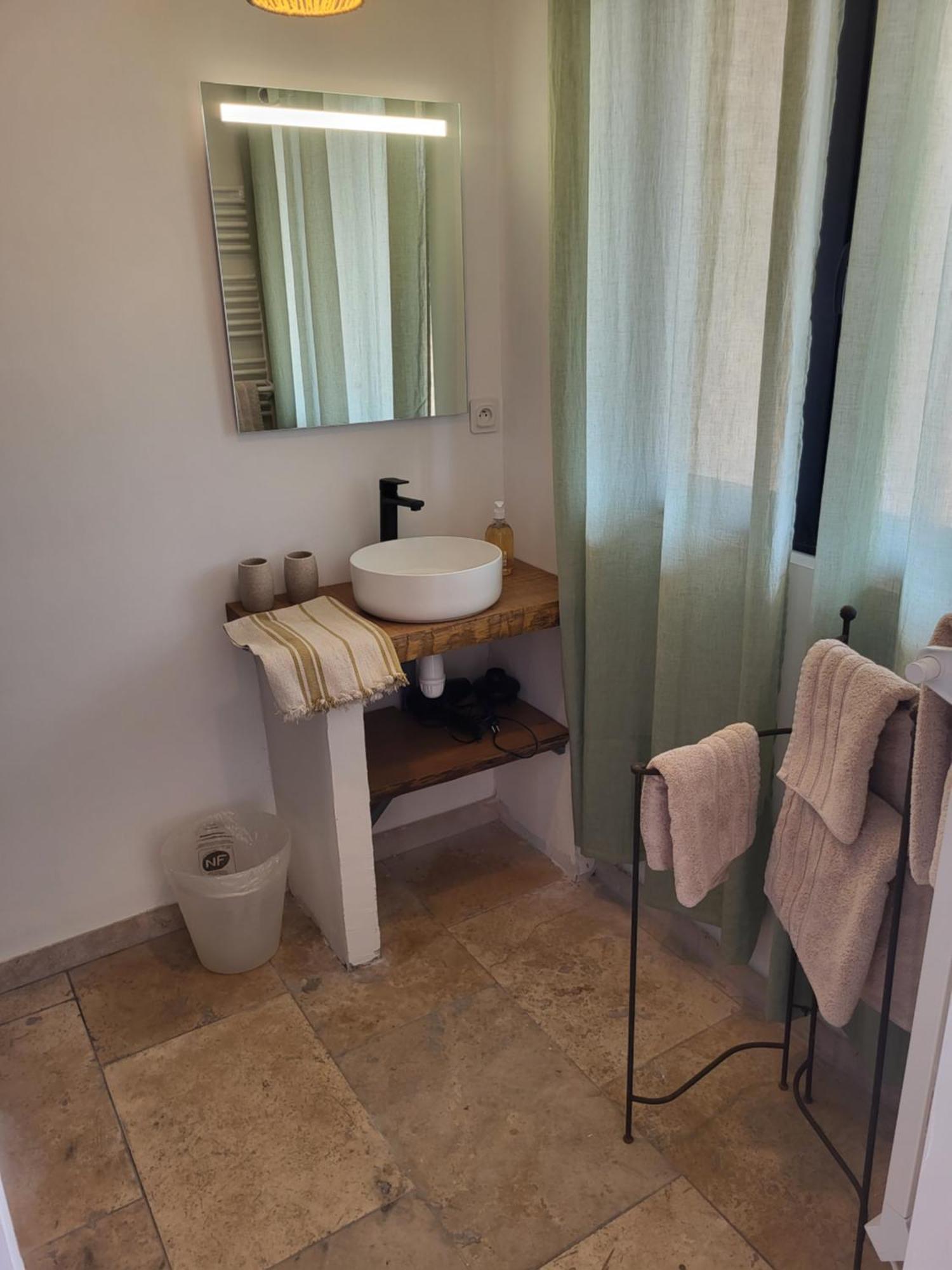 Bastide De La Madeleine Bed & Breakfast Pougnadoresse Ngoại thất bức ảnh